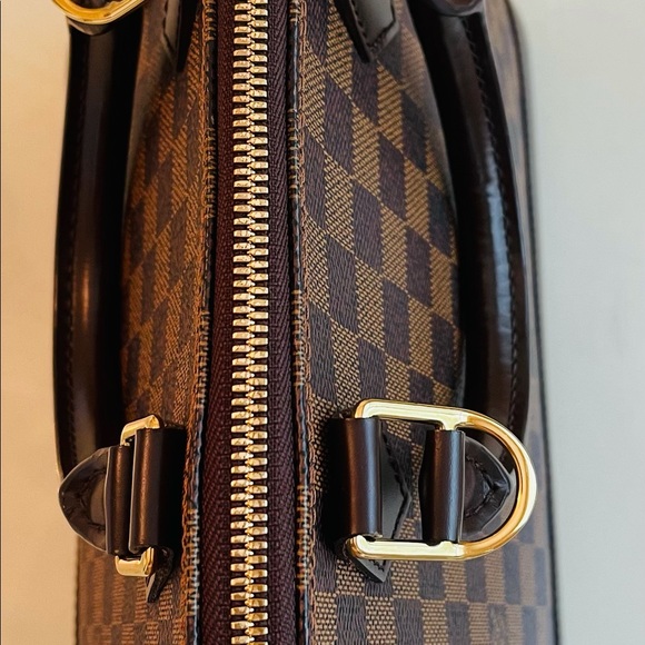 Authentic Louis Vuitton Alma Damier PM - Picture 2 of 16